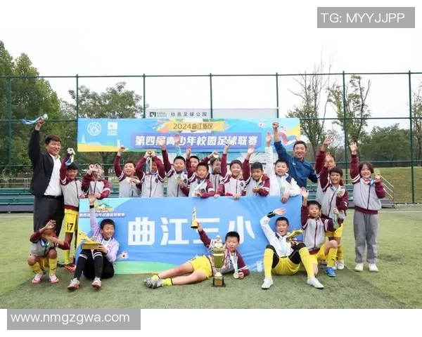 刘军专访:从绿茵场到人生舞台的足球旅程回顾与反思 刘军专访:从绿茵场到人生舞台的足球旅程回顾与反思