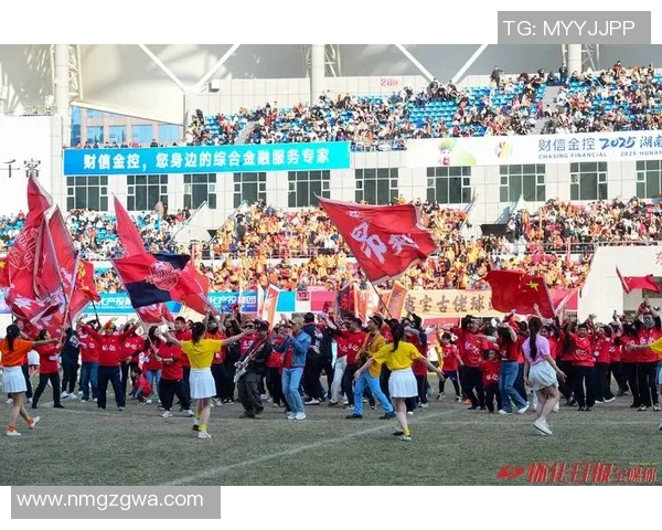 热爱足球的我诚挚申请加入贵校足球队展现我的才华与激情