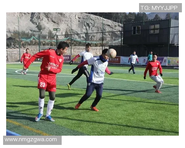 赵强独家揭秘足球技巧与心得分享助你提升球技与战术理解 赵强独家揭秘足球技巧与心得分享助你提升球技与战术理解