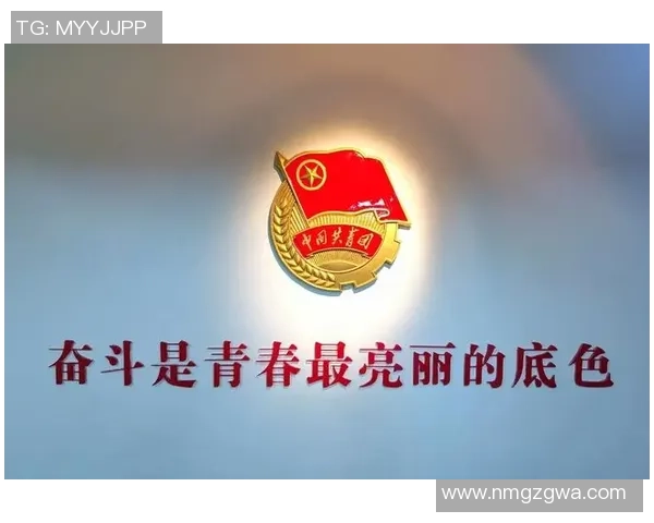 足球杨朔：从草根到顶尖球员的奋斗历程与荣耀时刻